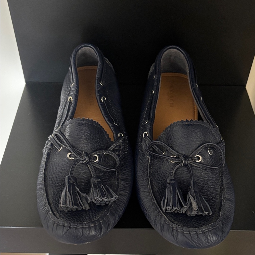 Coach Navy Leather Tassel Moccasin Loafers Navy Blue never worn